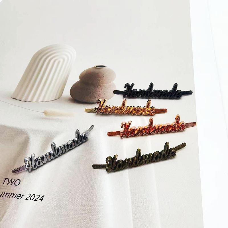 ป้ายตัวอักษรโลหะทำมือ DIY 10 ช - Sewing Labels บทวิจารณ์และราคา