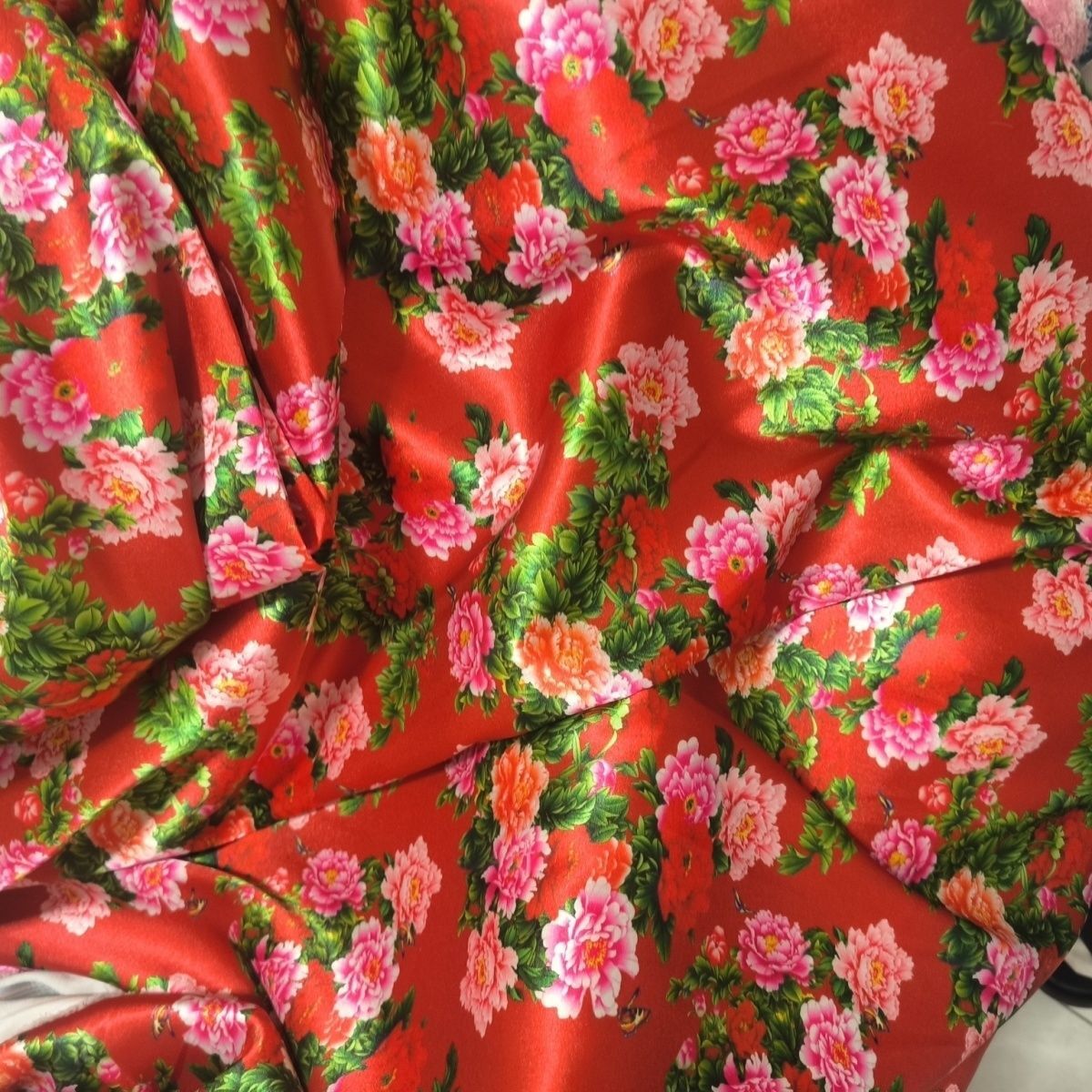 ผ้าซาตินอะซิเตทพิมพ์ลายดอกไม้  - Textile For Sewing บทวิจารณ์และราคา
